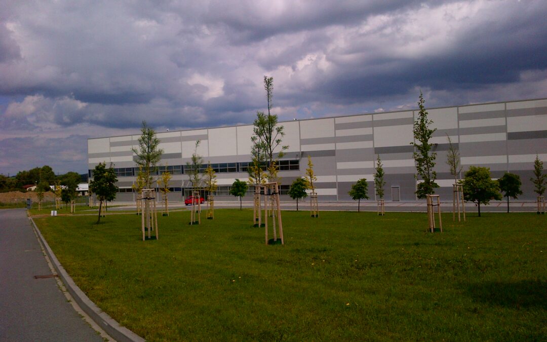 Menlo World Wide Logistics huurt 9.000 m² warehouse inclusief kantoren in Tsjechië.