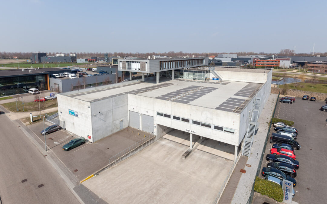 Nederlands Express huurt 4.250 m² logistieke bedrijfsruimte in Nieuw-Vennep