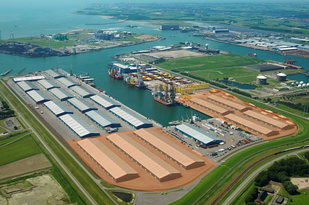 TE HUUR: circa 180.000 m² bedrijfsruimte in de haven van Vlissingen