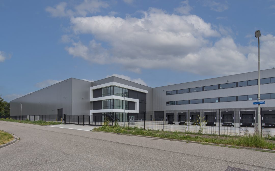 Crane Worldwide Logistics huurt distributiecentrum van ca 18.500 m².