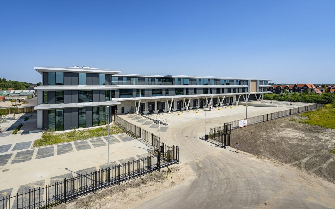 NIEUW IN DE VERHUUR – 17.000 m² hoogwaardige distributieruimte in de Schiphol regio